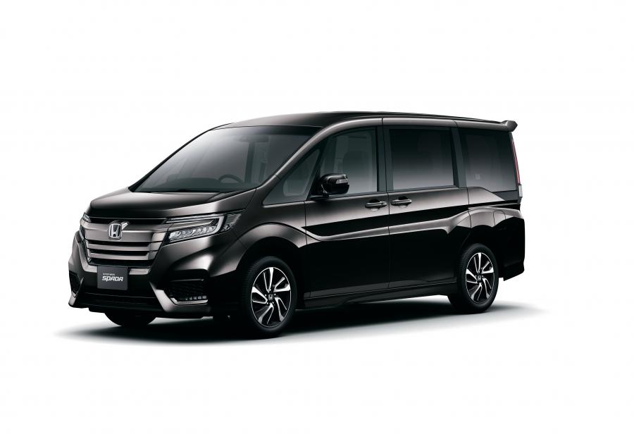  Honda StepWGN Spada Black Label 2018 года  (фото 1 из 3)